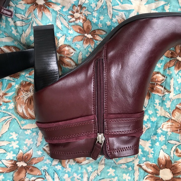 Franco Sarto Maroon Heeled Booties 9 1/2 ❤️ - Picture 7 of 8